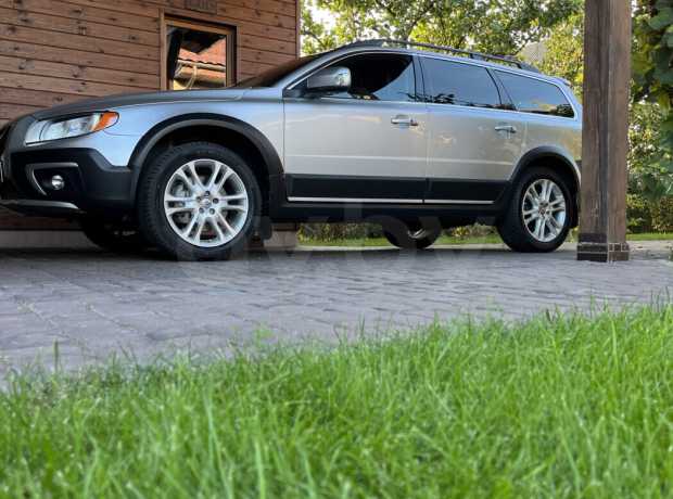 Volvo XC70 III Рестайлинг