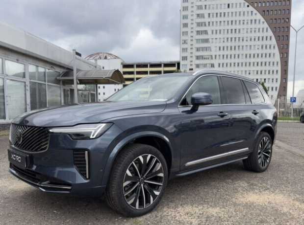 Volvo XC90 II  2-й рестайлинг, 2024, пробег 30 км