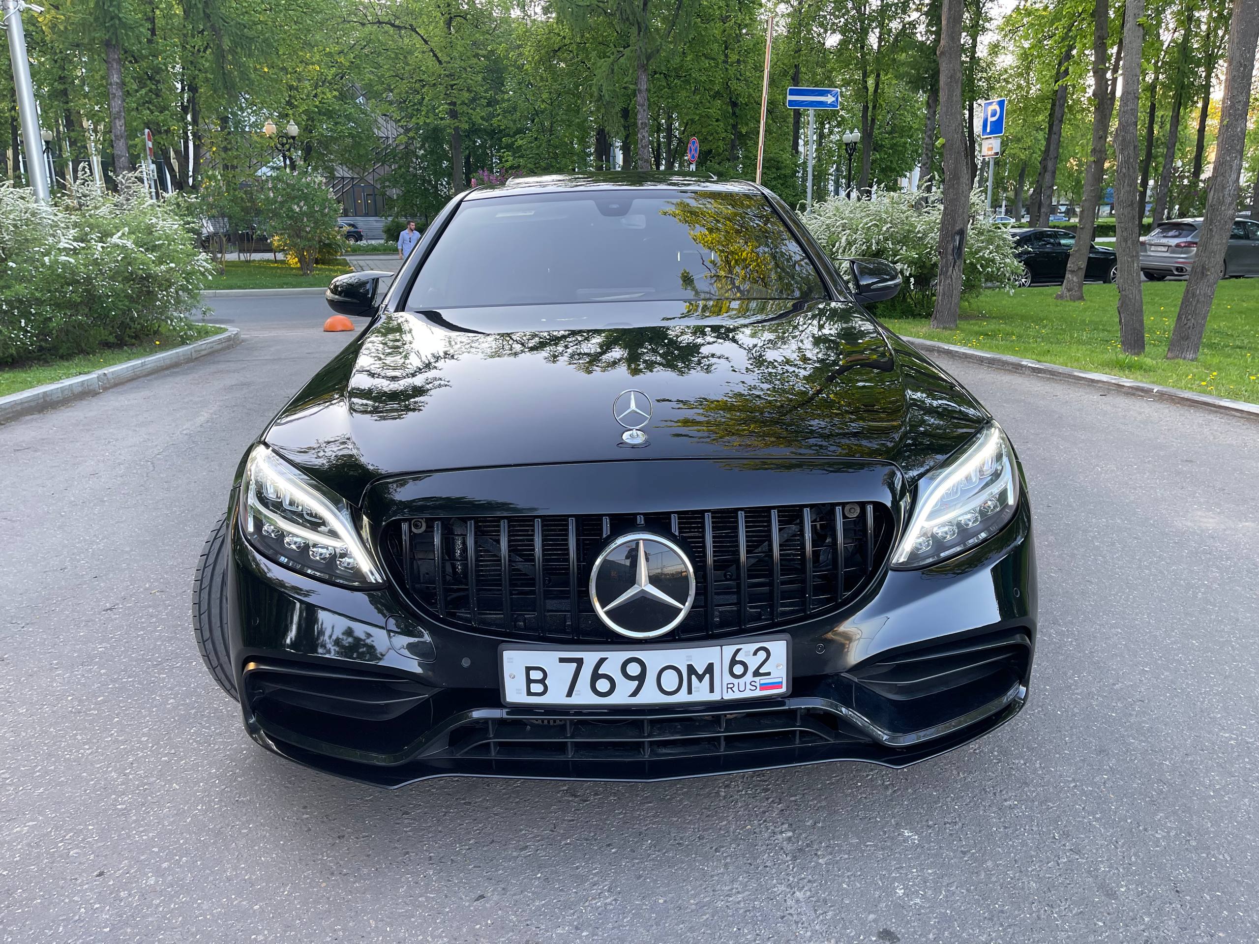 Mercedes-Benz C-класс, вид спереди