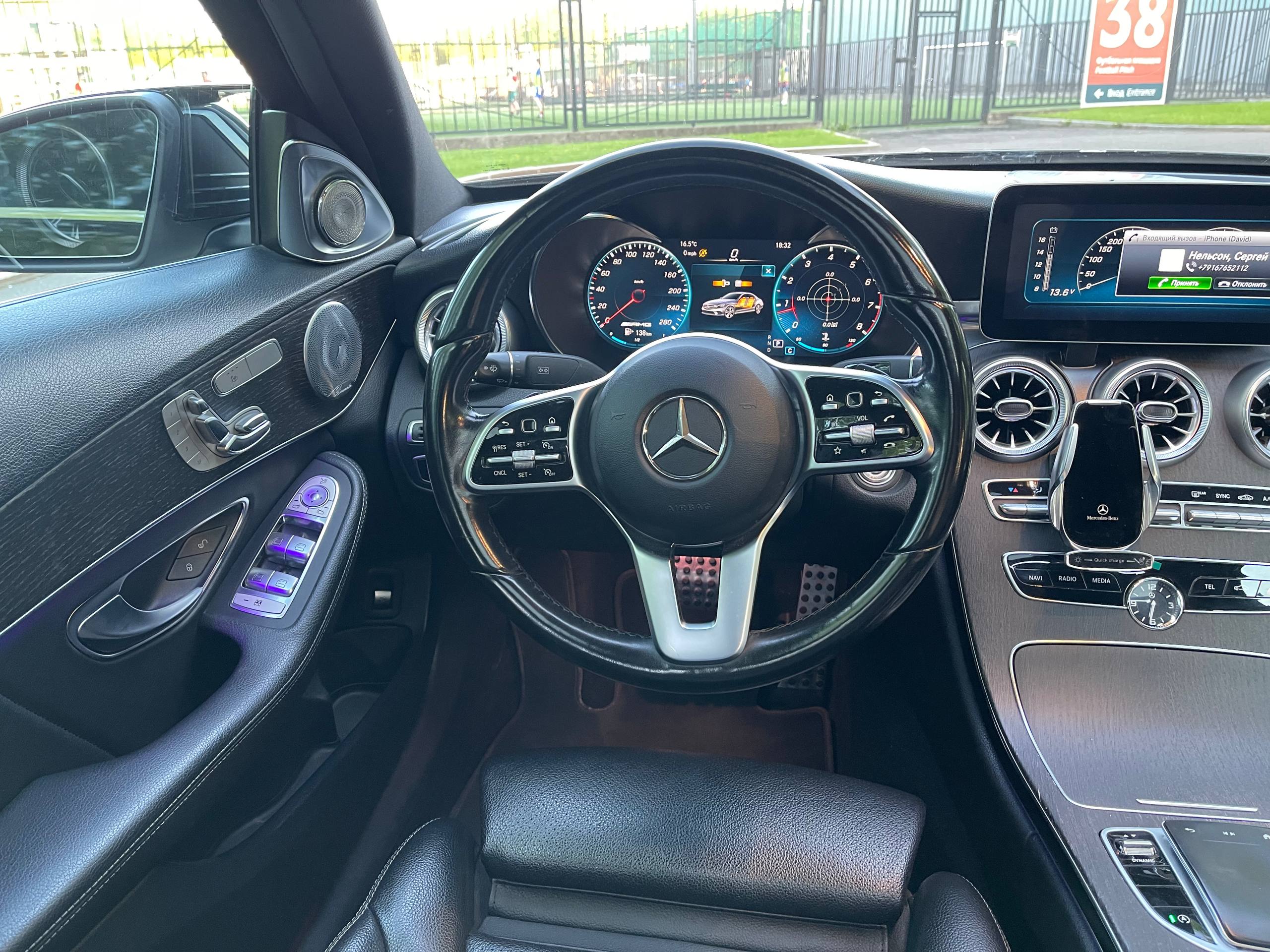 Mercedes-Benz C-класс, место водителя